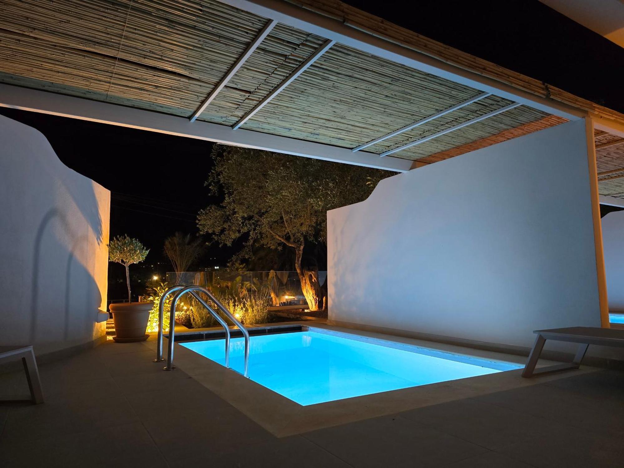 Loadstar Rooms & Suites Kontokali Exterior photo